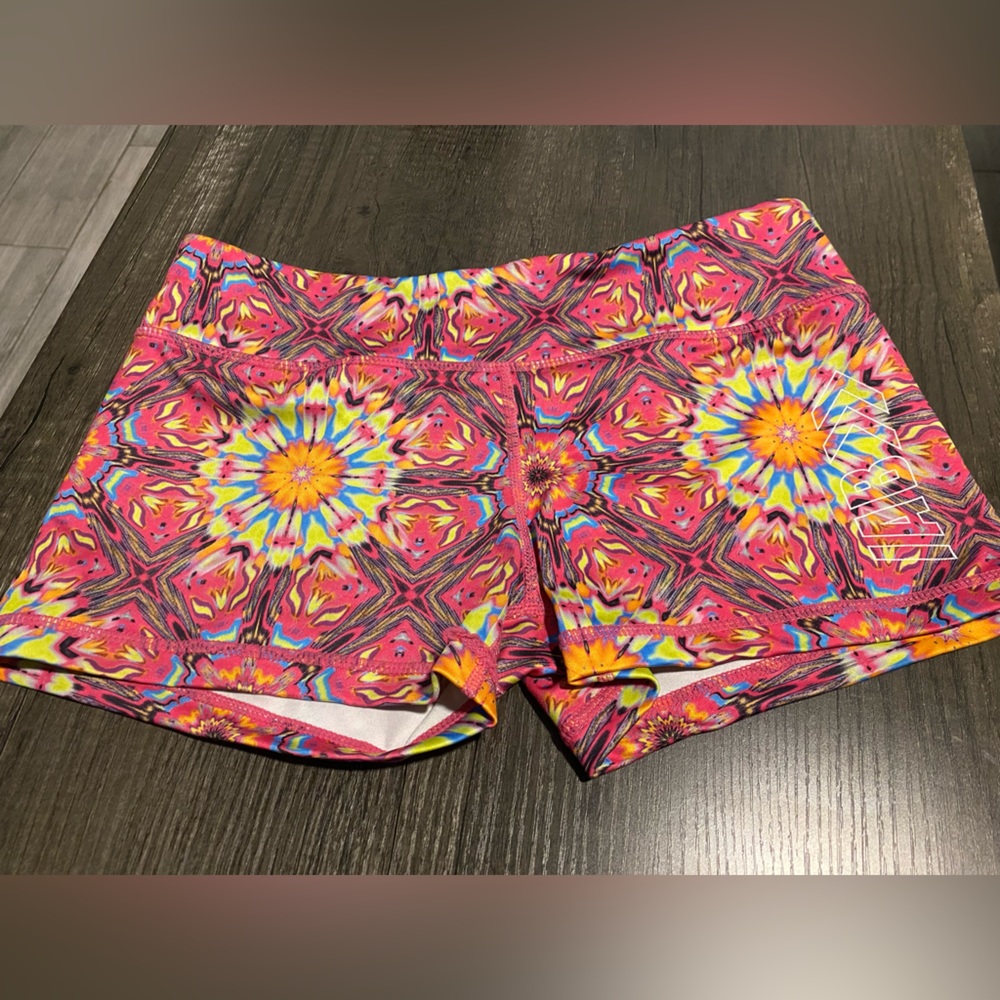 IAB booty shorts M groovy pink NWOT